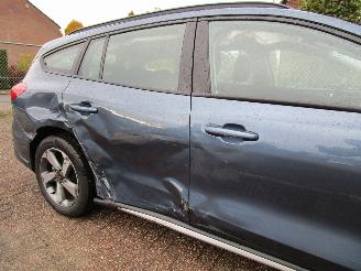 Ford Focus 1.0 Hybride Camera Navi Clima picture 7