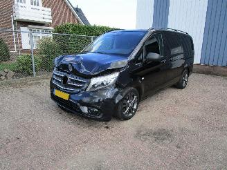 uszkodzony samochody ciężarowe Mercedes Vito 119 CDI Leder Navi Schuifdeuren Automaat 2017/2