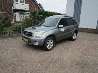 uszkodzony samochody ciężarowe Toyota Rav-4 2.0 D4-D 4WD Clima 1e Eigenaar 2006/2