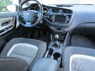 Kia Ceed 1.6 GDI Camera Navi Clima 6-Bak picture 13