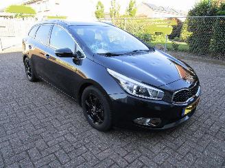 Kia Ceed 1.6 GDI Camera Navi Clima 6-Bak picture 3