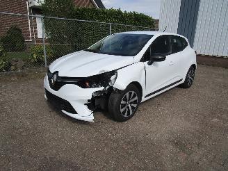Schadeauto Renault Clio 1.0 TCE Navi Airco 6-Bak 2022/11