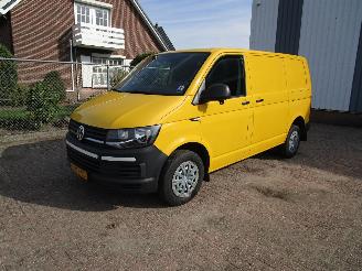 dommages fourgonnettes/vécules utilitaires Volkswagen Transporter 2.0 TDI Navi Airco 6-Bak 2017/9