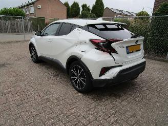 Toyota C-HR 1.8 Hybride Bi-Tone Leder Navi Parelmoer Wit picture 2