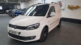 Damaged car Volkswagen Caddy 1.6 TDI 16V  DSL AUT 1.598CC 75KW 102PK 2014/2