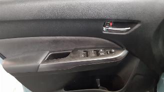 Suzuki Vitara 1.5 16V DUALJET HYBRID SUV AUT ELEKTRISCH BENZ 1.462CC 85KW 116PK picture 8