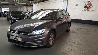 Schadeauto Volkswagen Golf 1.4 TSI BLUEMOTION TECHNOLOGY 16V  BENZ 1.395CC 92KW 125PK 2017/10