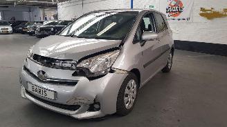  Toyota Verso S 1.33 16V AUT DUAL VVT-I MPV  BENZ 1.329 CC 73 KW 99 PK 2012/4
