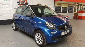 Damaged car Smart Forfour 1.0 12V 4DRS BENZ 999CC 52KW 71PK 2017/6