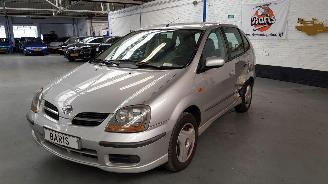 Schadeauto Nissan Almera-tino 2.0 16V AUTOMAAT CVT MPV  BENZ 1.998CC 100KW 136PK 2003/3