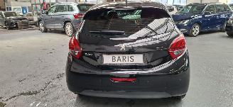 Peugeot 208 1.2 PureTech Blue Lease Executive picture 5