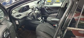 Peugeot 208 1.2 PureTech Blue Lease Executive picture 8