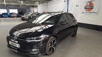 krockskadad bil auto Volkswagen Polo 1.0 TSI 12V BLUEMOTION AUT 4DRS BENZ 999CC 85KW 116PK 2020/1