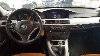 BMW 3-serie 318i 16V SEDAN 4DRS BENZ 1.995CC 105KW 143PK picture 8
