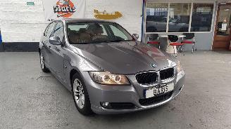 Auto incidentate BMW 3-serie 318i 16V SEDAN 4DRS BENZ 1.995CC 105KW 143PK 2010/10
