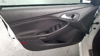Ford Focus 1.5 ECOBOOST 16V AUT  BENZ 1.498CC 134KW 182PK picture 8