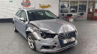 Unfallwagen Audi A3 1.4 TFSI ACT 16V SEDAN 4DRS BENZ 1.395CC 110KW 150PK 2014/7
