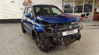 Unfallwagen Suzuki Ignis 1.2 DUAL JET AUT 16V  4DRS BENZ 1.242CC 66KW 90PK 2017/11