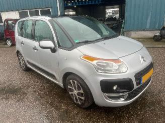 Coche accidentado Citroën C3 Picasso 1.4 VTi Seduction BJ 2010 127054 KM 2010/6