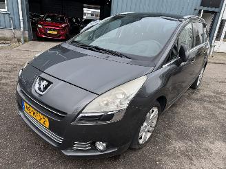 Auto incidentate Peugeot 5008 1.6 THP 156 PK AUTOMAAT BJ 2011 2011/5