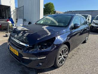škoda osobní automobily Peugeot 308 SW 1.6 BlueHDI Blue Lease Executive Pack 2015/11