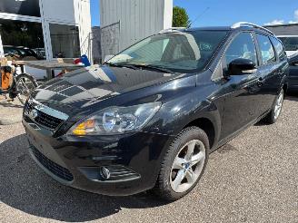 škoda osobní automobily Ford Focus Ford Focus Wagon 1.6 Comfort 2011/5