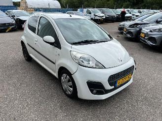 Unfallwagen Peugeot 107 1.0 Access 2013/5