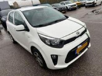 krockskadad bil auto Kia Picanto 1.0 CVVT ComfortLine 2020/10