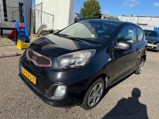 Schadeauto Kia Picanto 1.0 CVVT Airco BJ 2012 184864  KM 2012/7