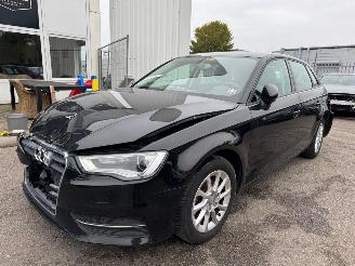 damaged passenger cars Audi A3 Sportback 1.4 TFSI Attraction Pro Line plus 193.140 KM 2014/11