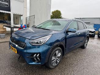 krockskadad bil auto Kia Niro 1.6 GDi Hybrid DynamicPlusLine 2022/1