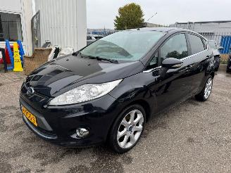 damaged passenger cars Ford Fiesta 1.25 Titanium 2011/4