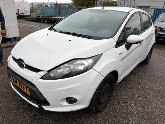 skadebil auto Ford Fiesta 1.25 Limited 2011/8