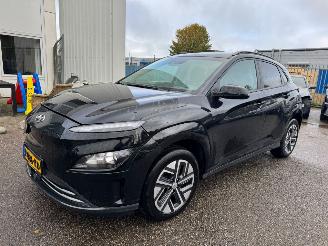 skadebil auto Hyundai Kona EV Fashion 39 kWh AUTOMAAT 2022/9