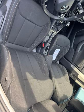 Skoda Kamiq 1.0 TSI Ambition AUTOMAAT picture 16