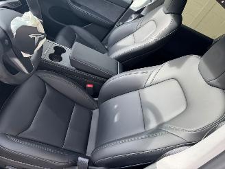 Tesla Model Y Long Range RWD 75 kWh picture 14