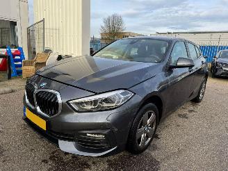 krockskadad bil auto BMW 1-serie 118i Business Edition 2021/11
