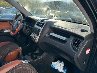 Kia Sportage 2.0 CVVT Fifteen picture 12