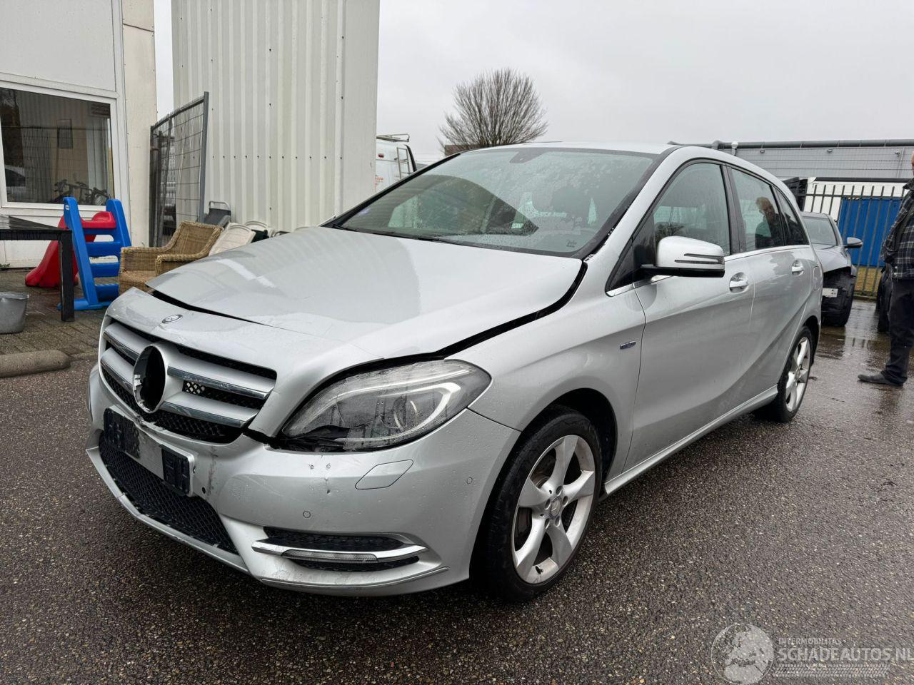 Mercedes B-klasse 180 Ambition