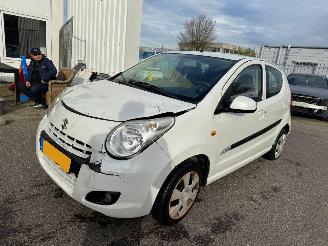 Unfallwagen Suzuki Alto 1.0 Exclusive 2012/1