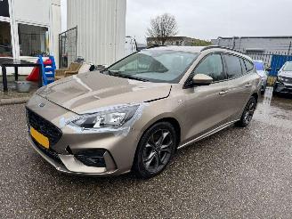 Schadeauto Ford Focus Wagon 1.5 EcoBoost ST Line Business AUTOMAAT 2019/1