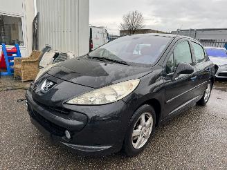 Schadeauto Peugeot 207 1.4 VTi XS 2008/4
