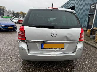 Opel Zafira 1.8 Cosmo AUTOMAAT picture 4