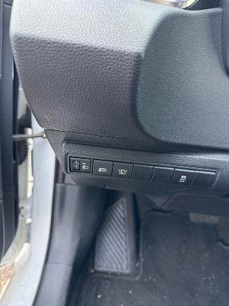 Toyota Corolla Touring AUTOMAAT Sports Hybrid 140 Active BJ 2023 81.292 KM picture 14