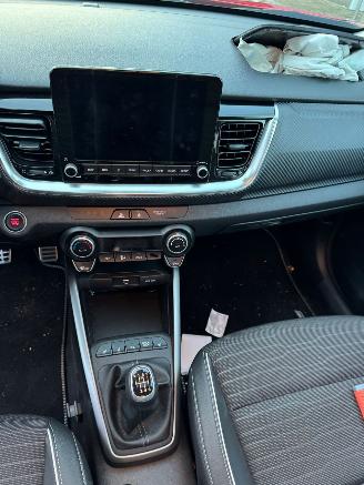 Kia Stonic 1.0 T-GDi MHEV GT-PlusLine picture 14