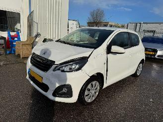 damaged passenger cars Peugeot 108 Peugeot 108 1.0 e-VTi Active 2020/3
