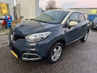 Schadeauto Renault Captur 0.9 TCe Dynamique 2017/3