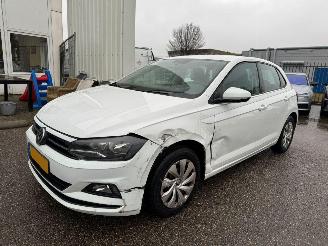 skadebil auto Volkswagen Polo 1.0 MPI Comfortline BJ 2018 204.572 KM 2018/9