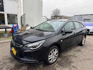 skadebil auto Opel Astra Sports Tourer 1.0 Online Edition BJ 2018 157.168 KM 2018/8