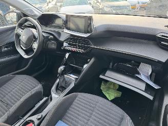 Peugeot 208 1.2 PureTech Active BJ 2022 74555 KM picture 16